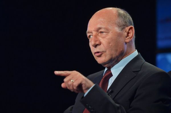 Traian Băsescu: „Sunt îngrijorat de fragilitatea noului Guvern”