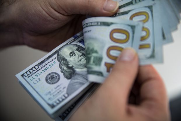 Un bărbat din SUA a primit 5 milioane de dolari pentru a-și salva companiile, dar a ajuns să fie cercetat pentru fraudă. Ce a făcut cu banii