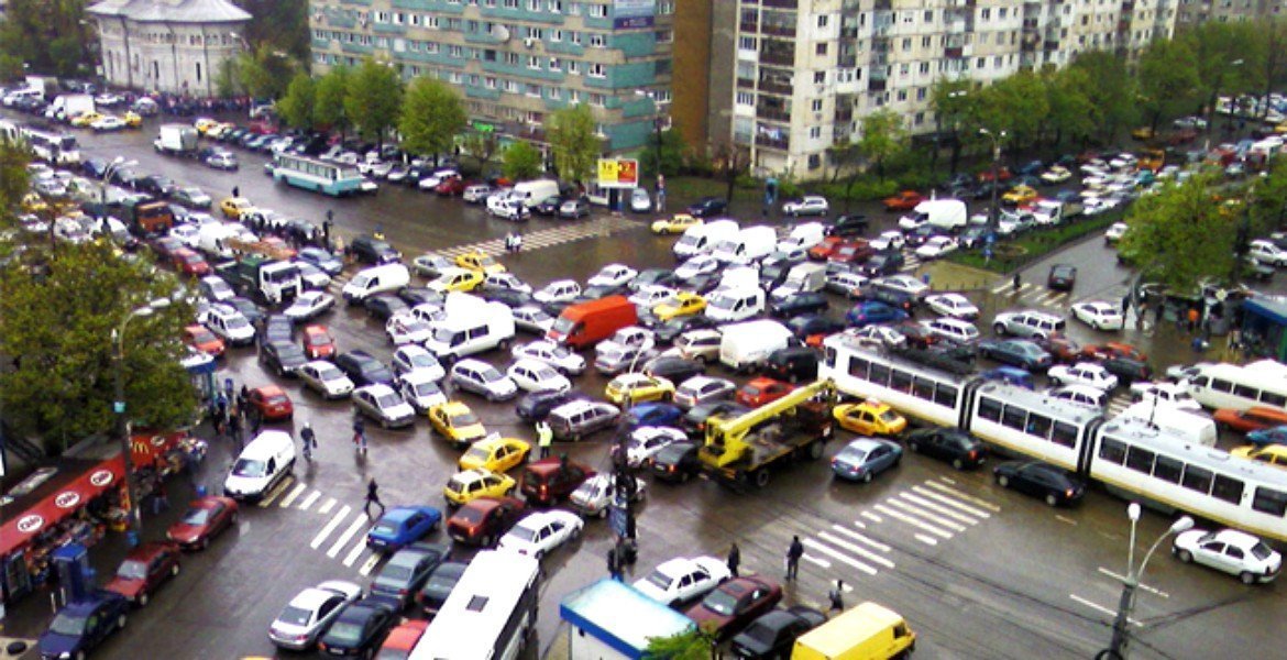 Va ajuta o funcție Google Maps în traficul din București?