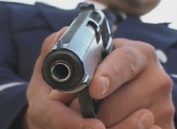 Poliţist din Bucureşti a pierdut încărcătorul pistolului în prima zi de muncă! Cum a fost posibil