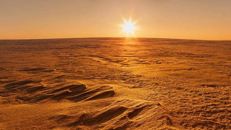 Ce ar putea exista sub Polul Sud al Planetei Marte