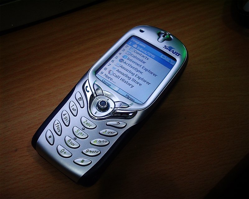 Smartphone din anii 2000