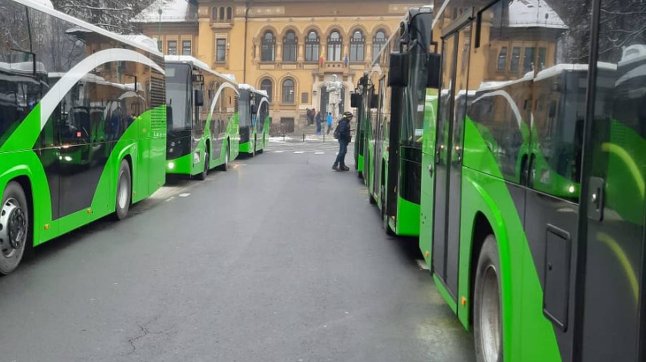 Haos în Capitală: Greva transportatorilor continuă