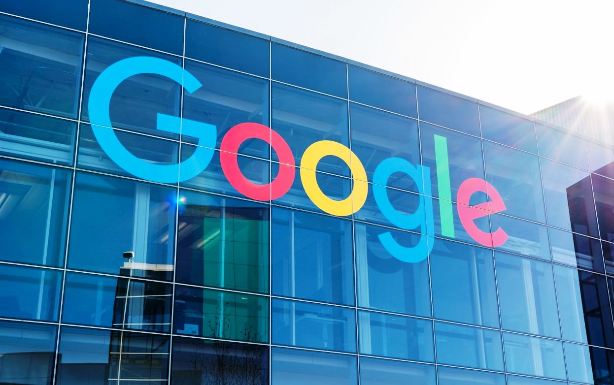A venit rândul Google: va concedia peste zece mii de angajați