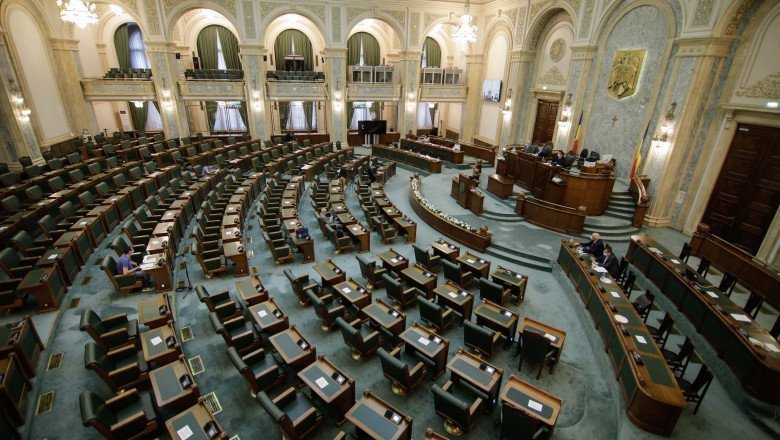 Senatorii au respins proiectul care prevede două zile de vot pentru alegerile locale