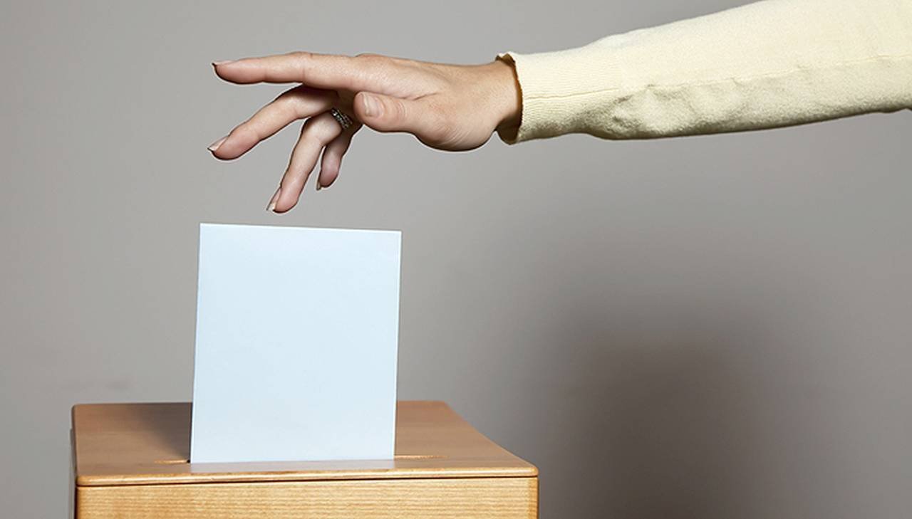 Alegeri parlamentare 2020: Cum votează persoanele infectate cu COVID-19 sau aflate în carantină