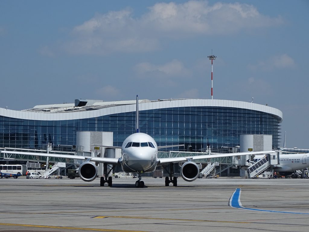 Aeroportul Henri Coandă, trafic de pasageri cu o scădere estimată la 50% față de 2019