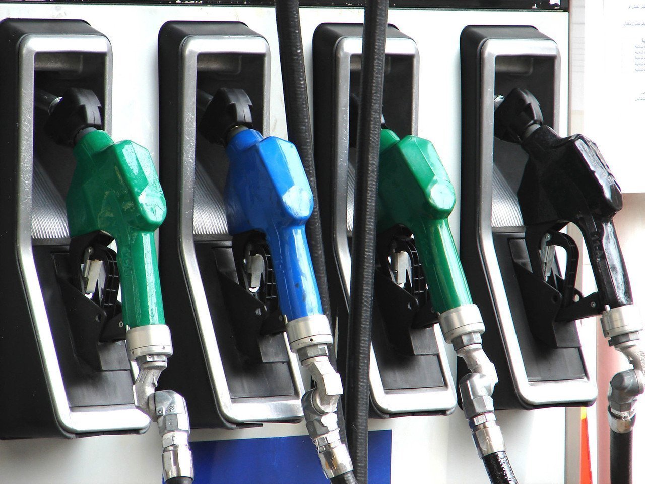 Criza benzinei din UK: 90% din stațiile de carburanți din Marea Britanie au rămas fără combustibil
