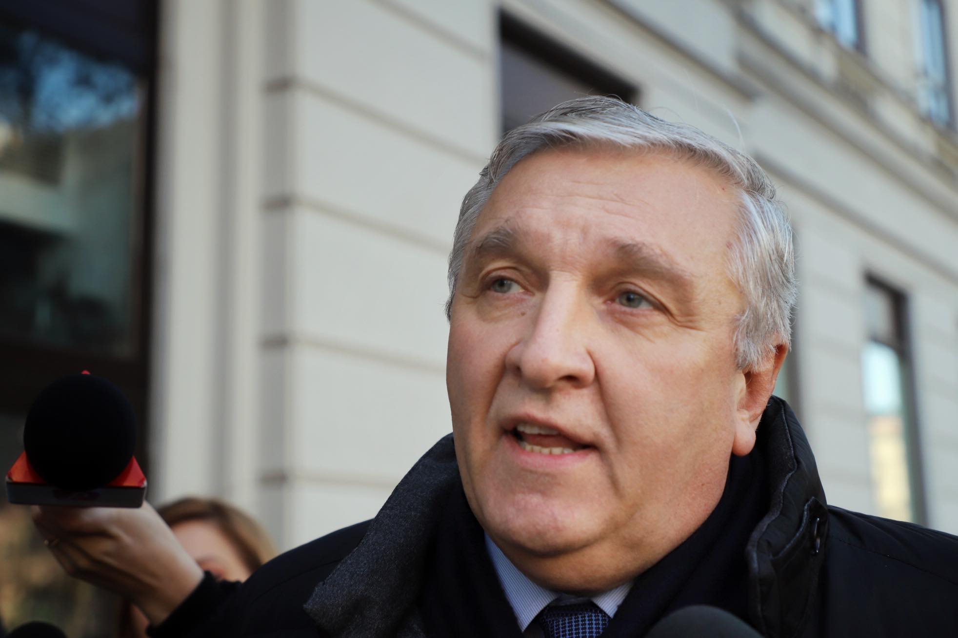 Fostul ministru al Sănătăţii, Mircea Beuran, a obţinut în instanţă anularea concedierii de la Spitalul Floreasca