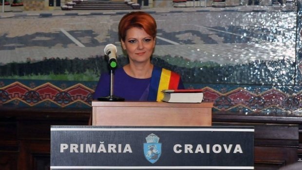 Craiova: Magistrații îi permit Olguței Vasilescu să preia funcția de primar
