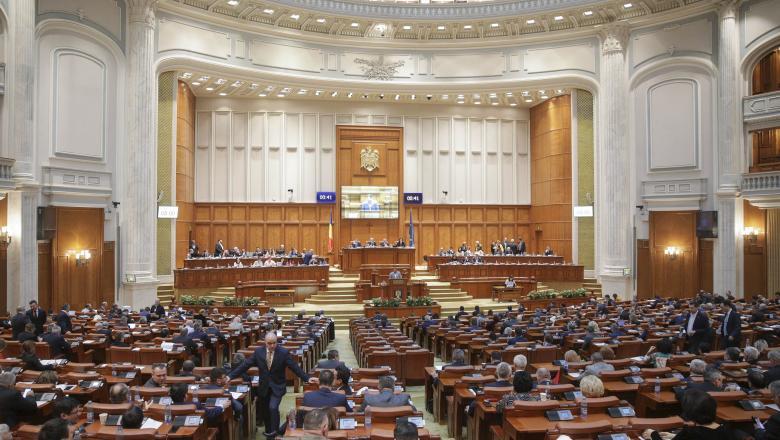 Camera Deputaţilor: Plenul a declarat vacantă funcţia de preşedinte al forului legislativ
