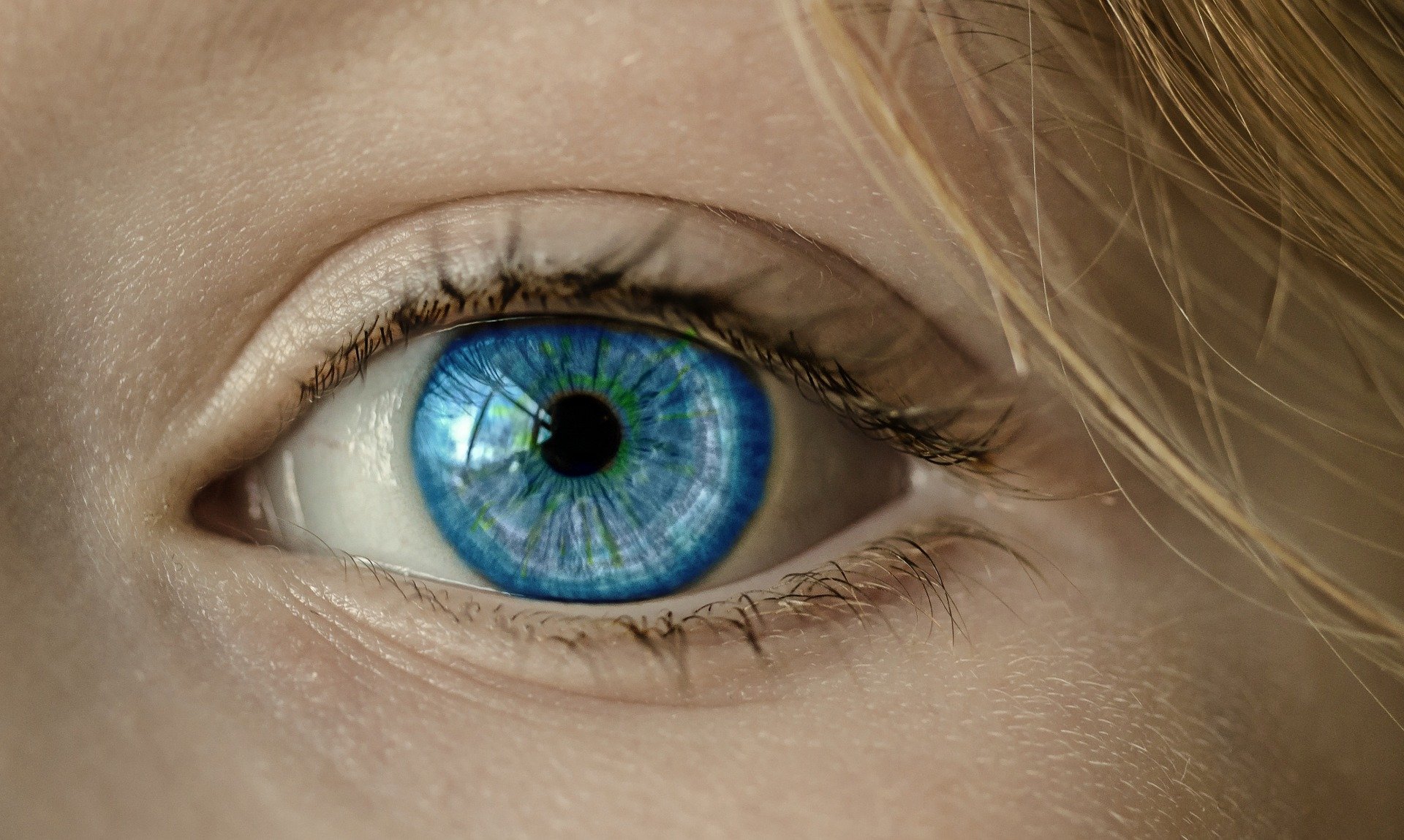 Ochi albaștri / Pixabay