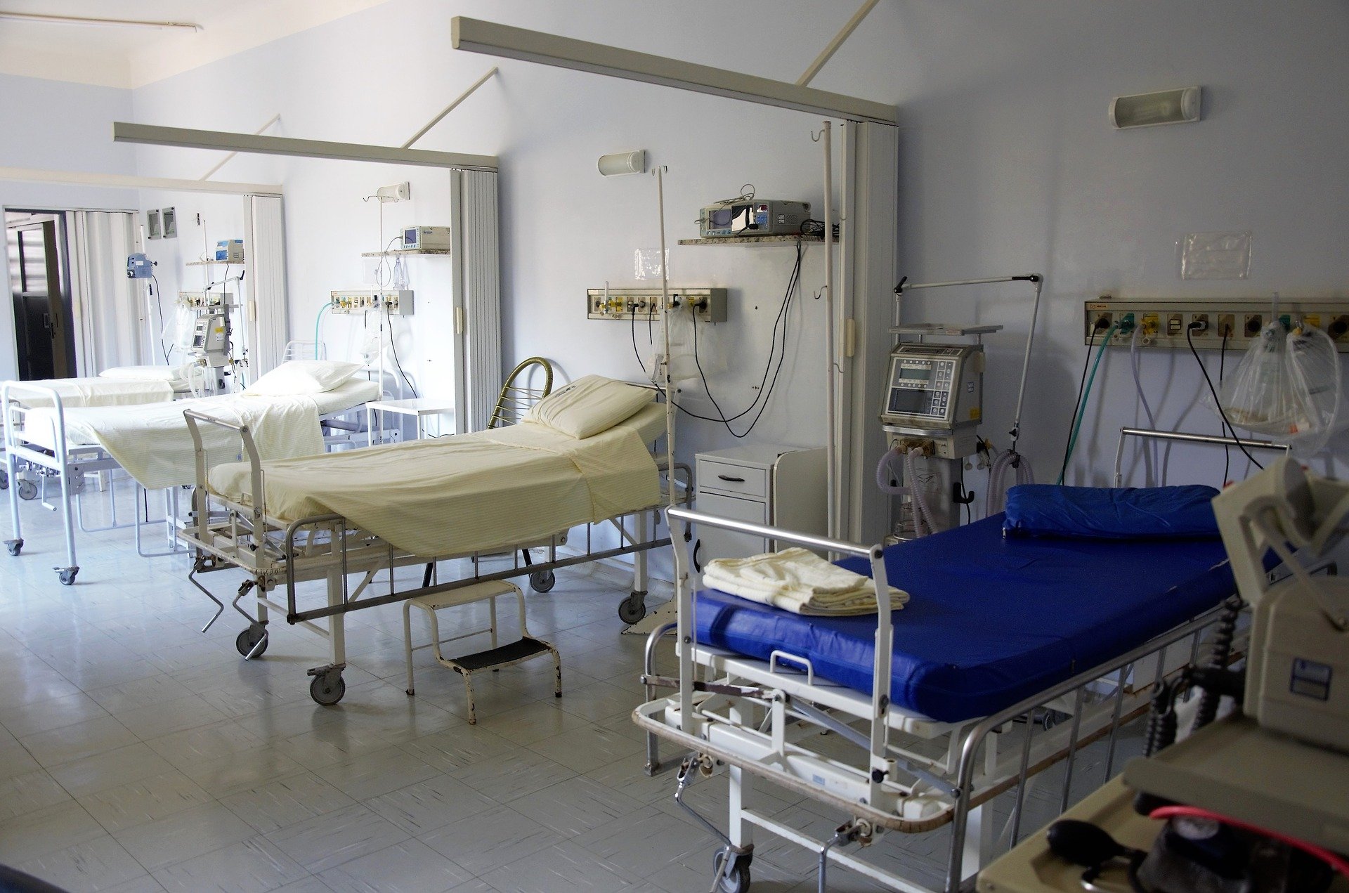 Prefectul de Buzău: În ultimele zile activitatea Serviciului Judeţean de Ambulanţă a intrat în normalitate / Spitalele, în continuare supraaglomerate