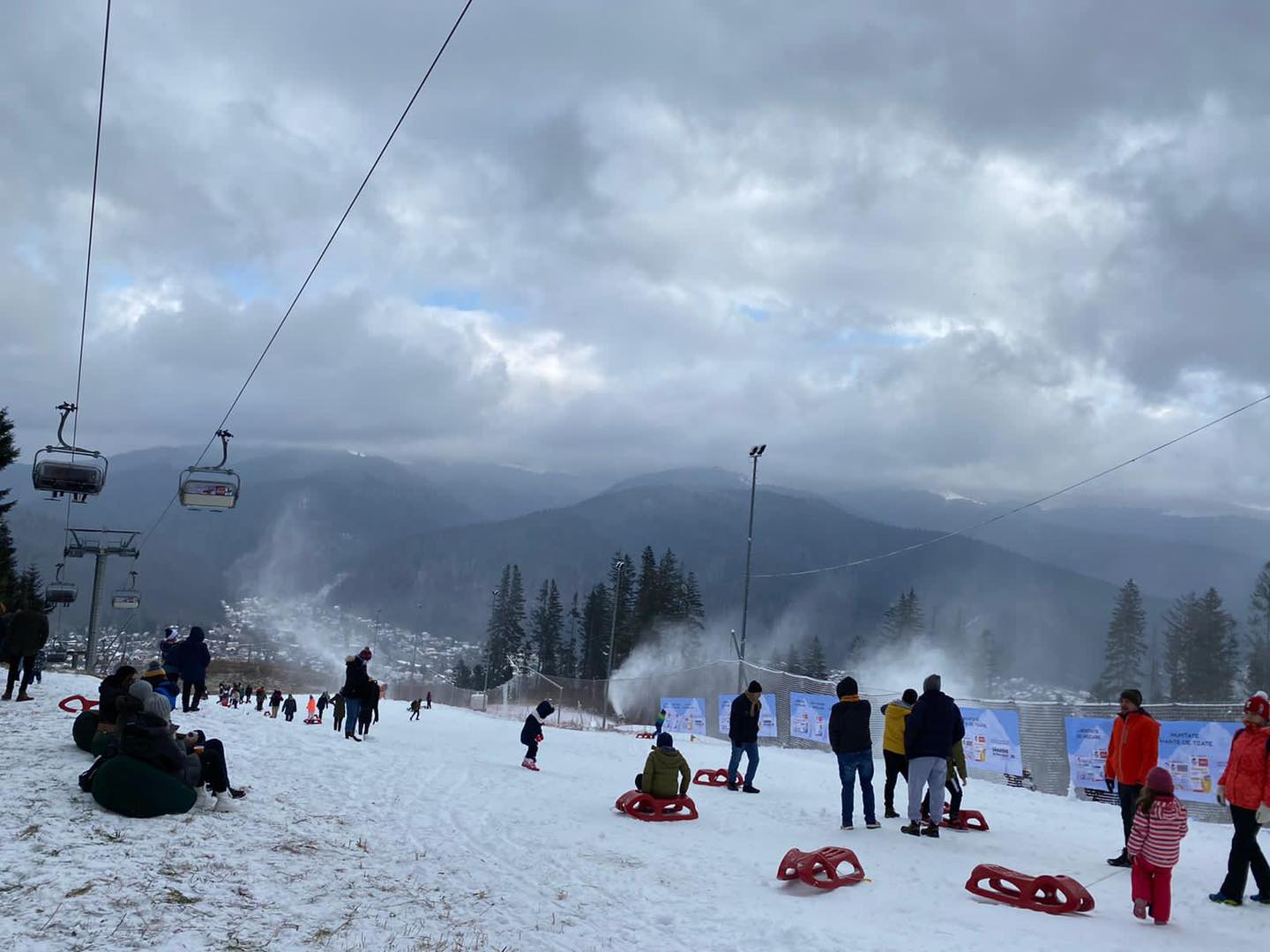Pârtii de schi deschise în februarie. Unde mergem să schiem în funcție de gradul de dificultate