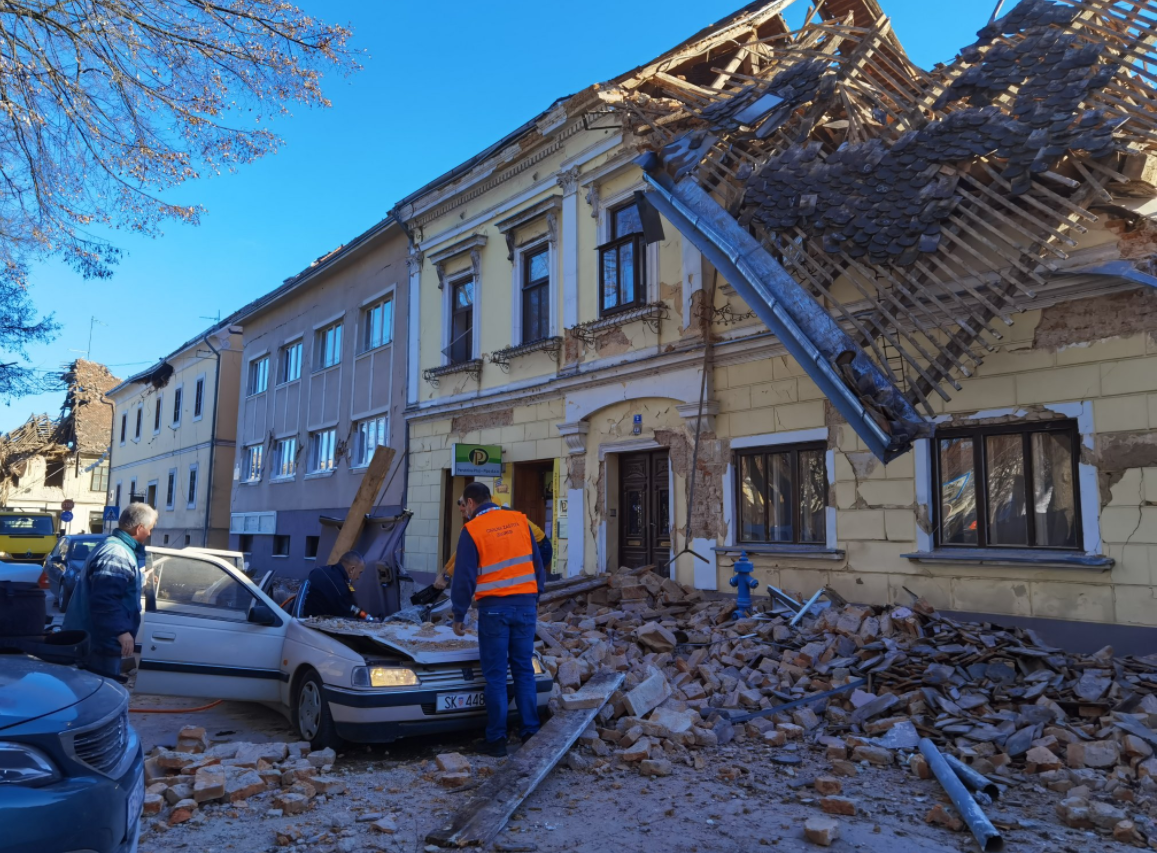 La ce trebuie să fim atenți atunci când cumpărăm o locuință ca să reziste la cutremure