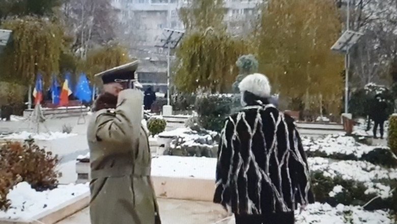 Prefectul Brăilei a făcut o dublă gafă în timpul ceremoniei militare de Ziua Națională: cum a salutat Garda de Onoare (video)