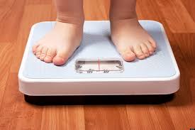 Meniurile din cantinele școlare, micșorate pentru a evita obezitatea în Statele Unite
