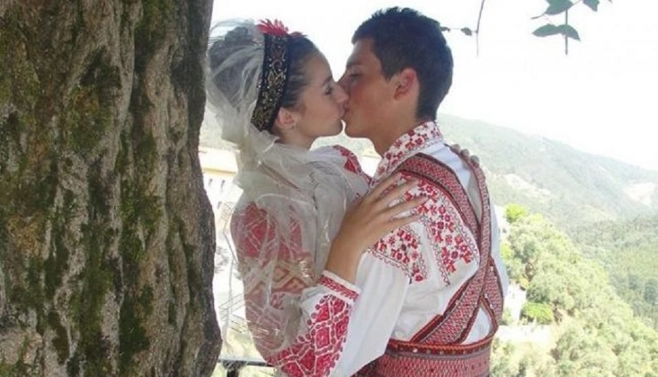 Azi sărbătorim Dragobetele, Zeul Dragostei la români. Ce trebuie să faci ca să ai noroc în iubire!