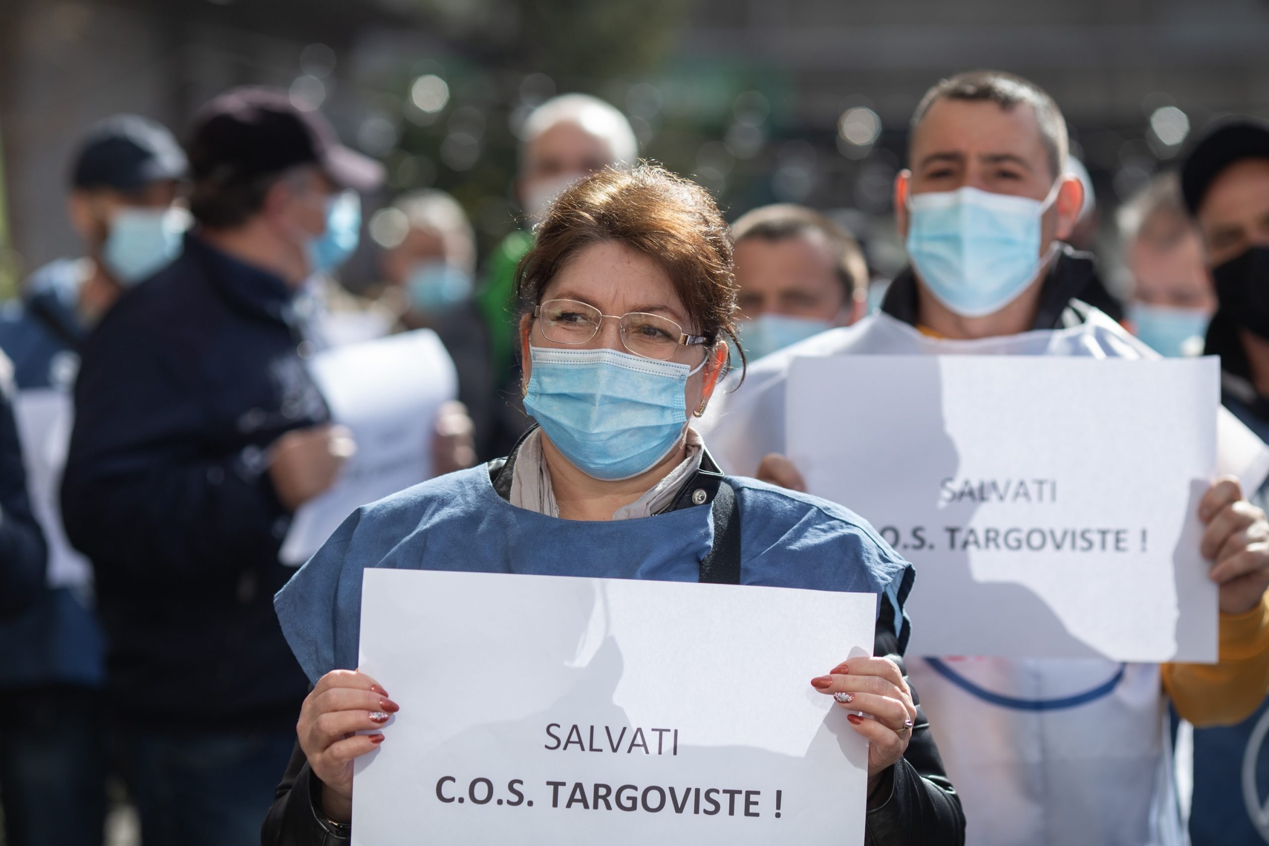 Protest al sindicaliștilor de la COS Târgoviște față de posibilitatea închiderii combinatului