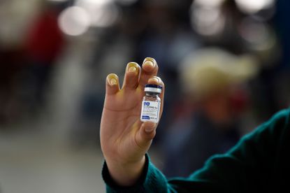 O nouă tranșă de vaccinuri anti – coronavirus ajunge în România