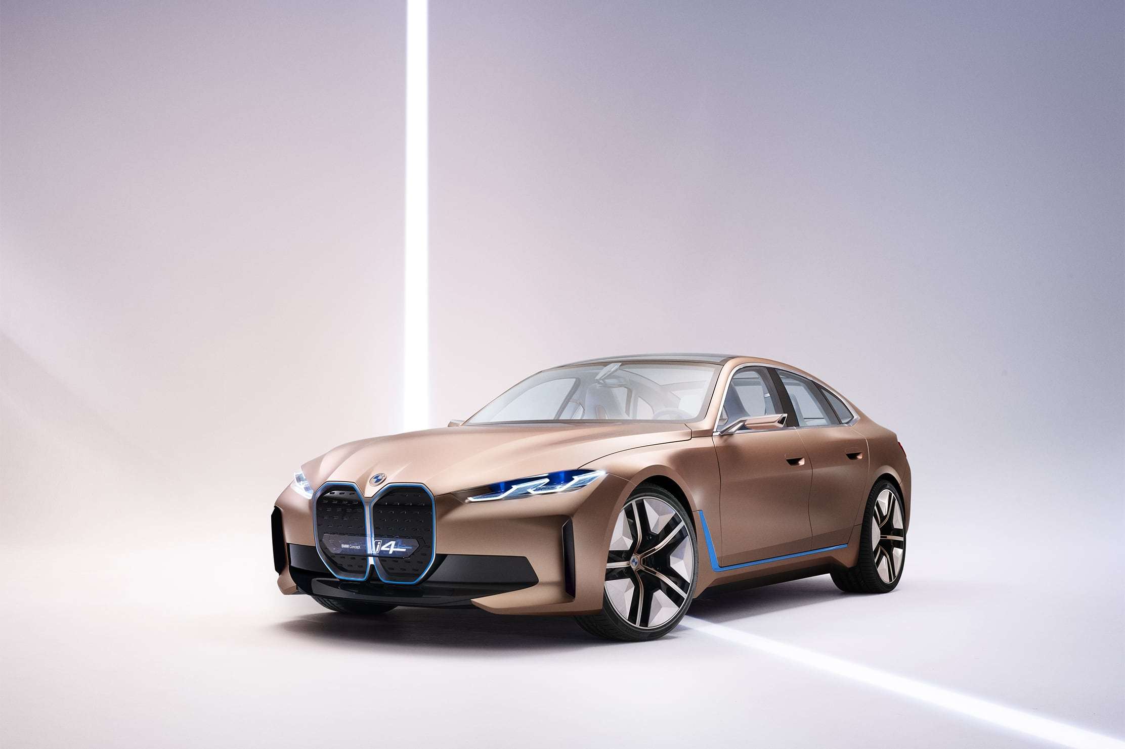 BMW susține că peste 50% dintre mașinile vândute de companie până în 2030 vor fi electrice