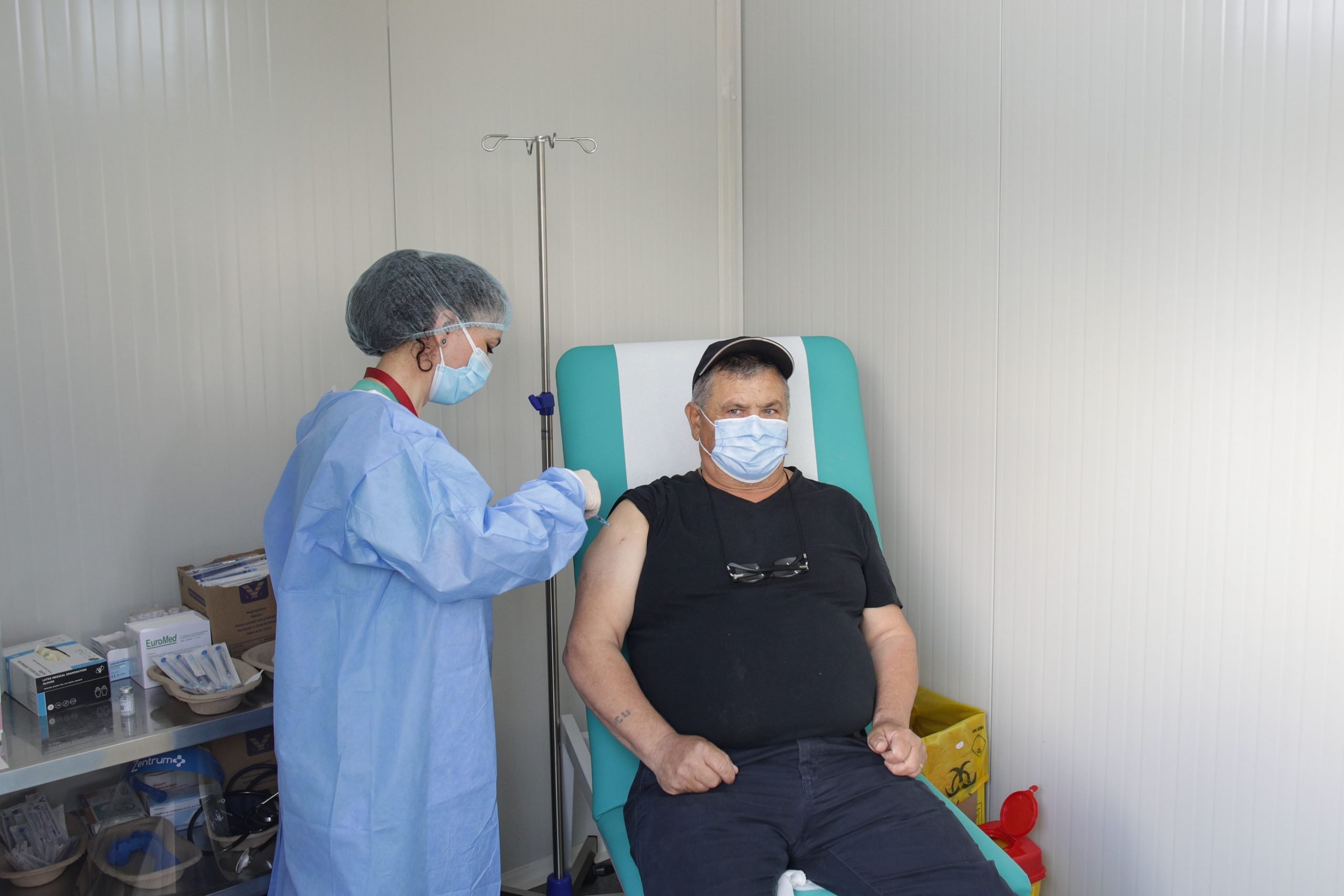 Campanie vaccinare: 80.000 de persoane au primit doza anti-COVID în ultimele 24 de ore