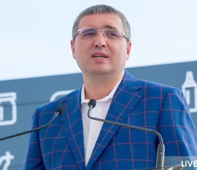 Un deputat moldovean ar fi fost violat „în sensul propriu al cuvântului” de șase oameni de afaceri