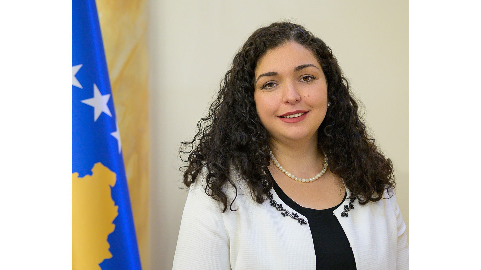 Noua generație: O juristă este noul președinte al Kosovo