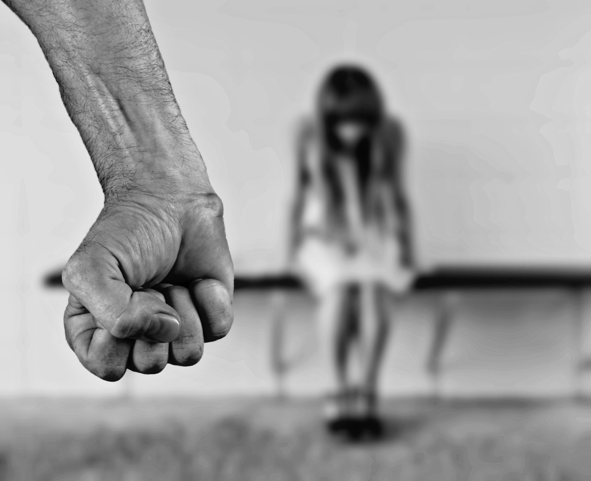 Astăzi e Ziua Internațională a Violenței în Familie. România, o victimă