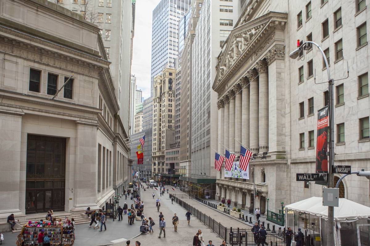 De ce e Wall Street în declin