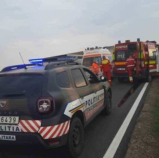 Accident rutier în județul Brăila. Victimele au fost ajutate de militari polonezi
