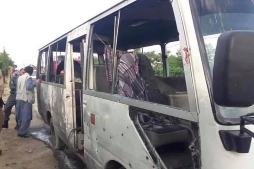 Atentat cu bombă: un autobuz a sărit în aer, 4 morți și 11 răniți