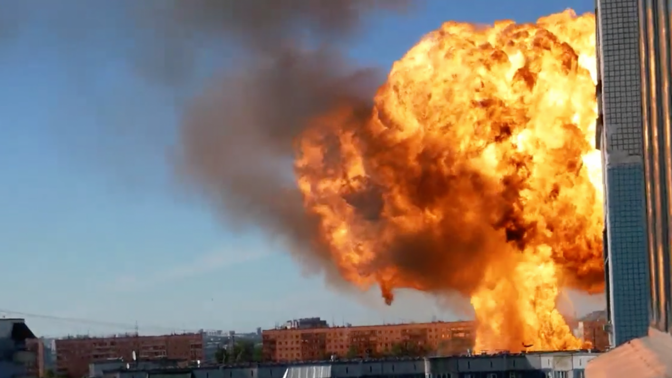 Explozie puternică la o benzinărie din Rusia (VIDEO)