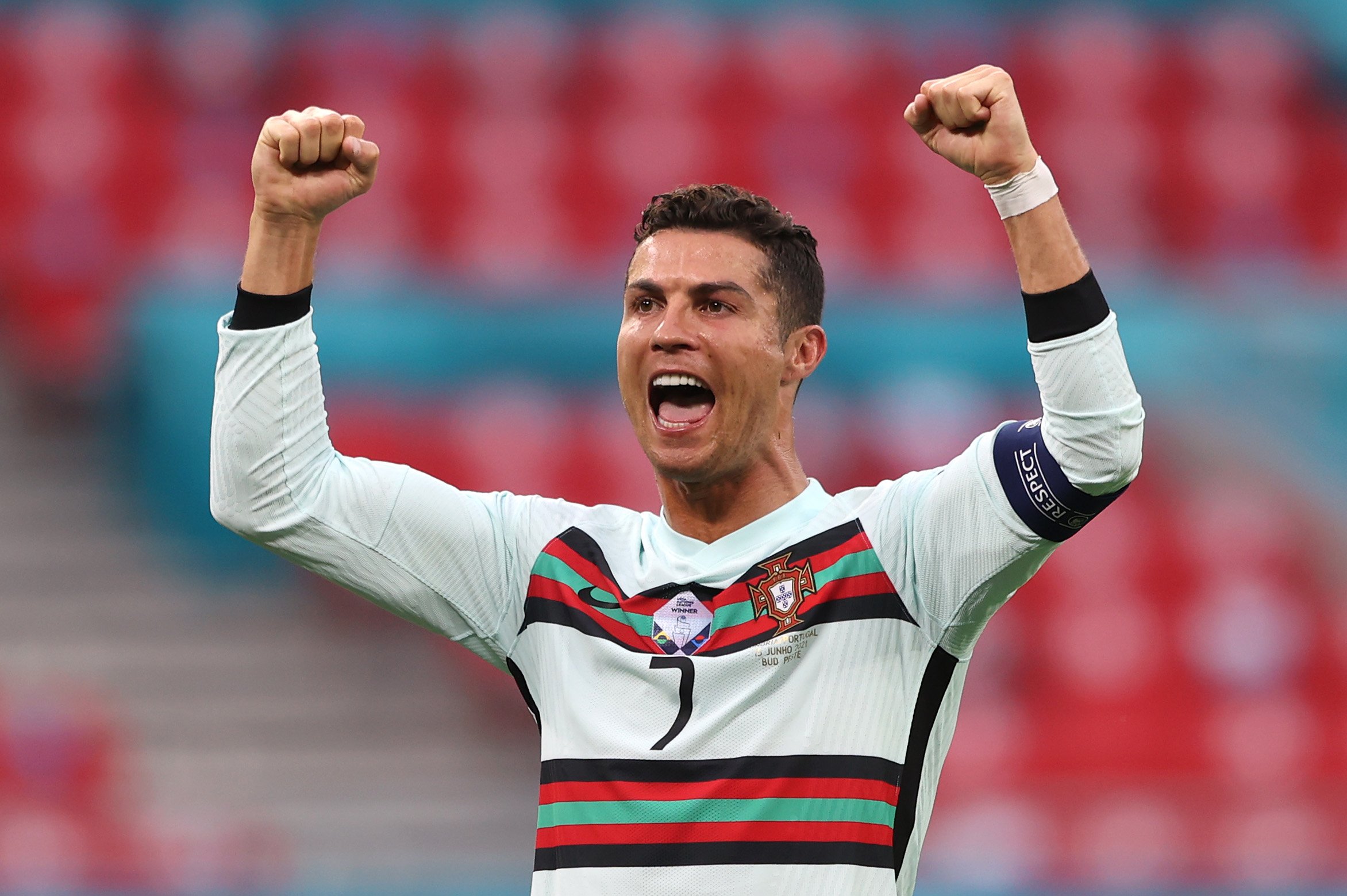 Cristiano Ronaldo, mai bun decât Lionel Messi! Cum se prezintă clasamentul Forbes al celor mai bine plătiți fotbaliști din lume