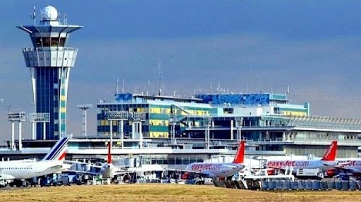 Atenţionare de călătorie MAE: Grevă la aeroporturile din Paris