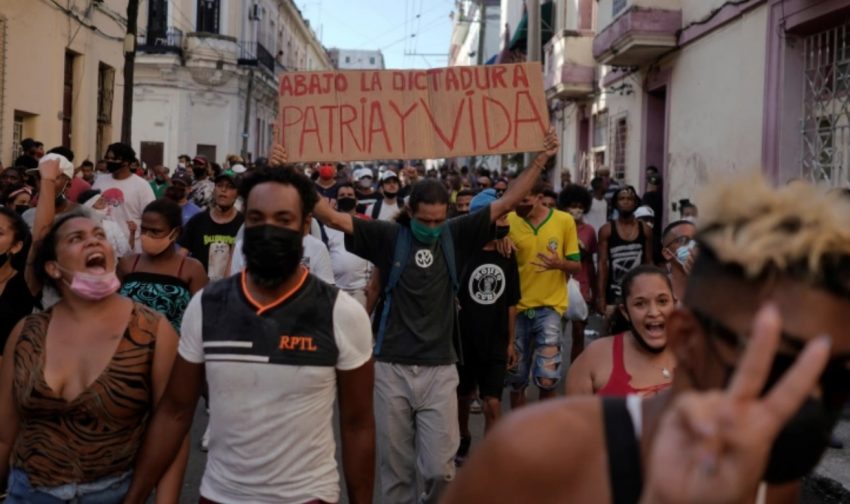 Cu ce încearcă guvernul comunist de la Havana să calmeze populația