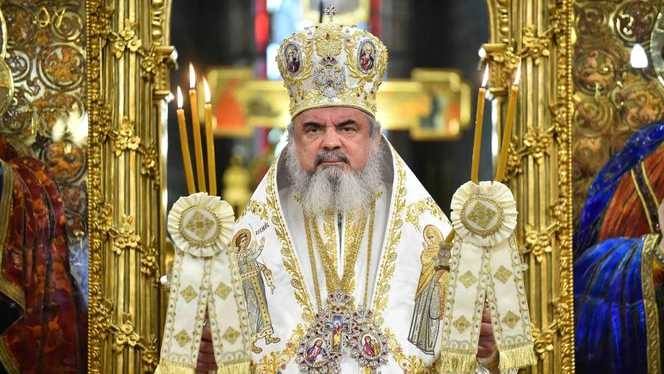 Patriarhul României: „Să cultivăm pacea inimii noastre şi să ne rugăm pentru pacea între popoare”