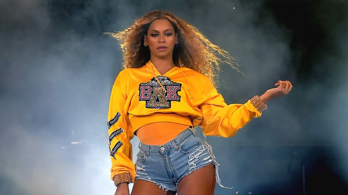 Beyonce: „Vine muzică nouă în curând!”