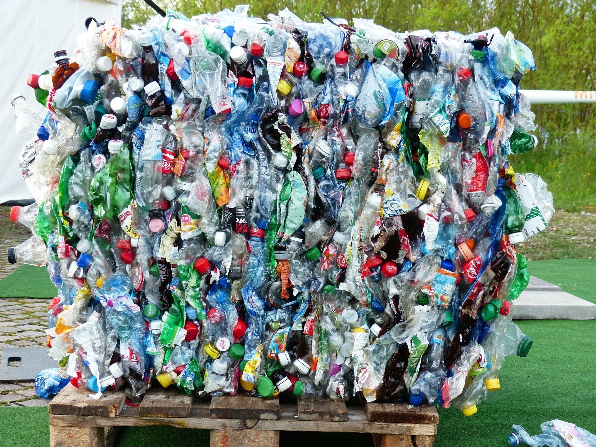 România stă mai bine decât Franţa la reciclarea deşeurilor de ambalaje din plastic