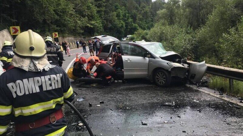 Brașov: Un bărbat a decedat și alte trei persoane au fost rănite după un accident la Rupea