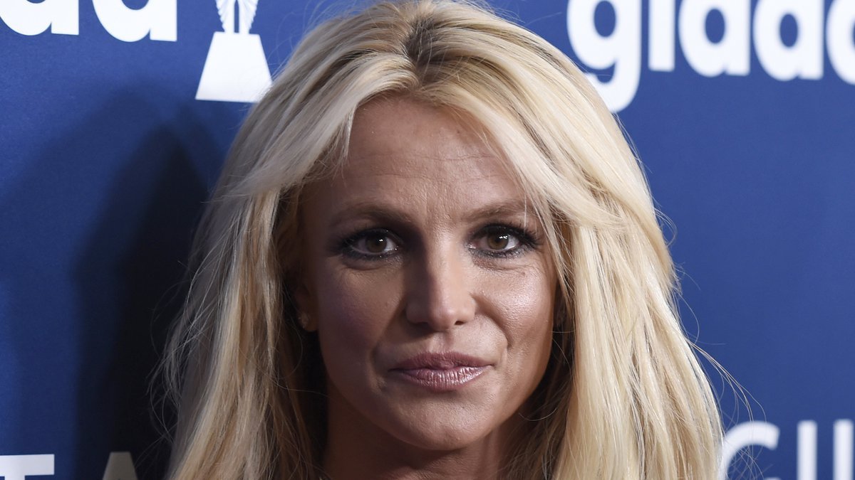 Britney Spears s-a logodit. Partenerul ei este cu 12 ani mai tânăr