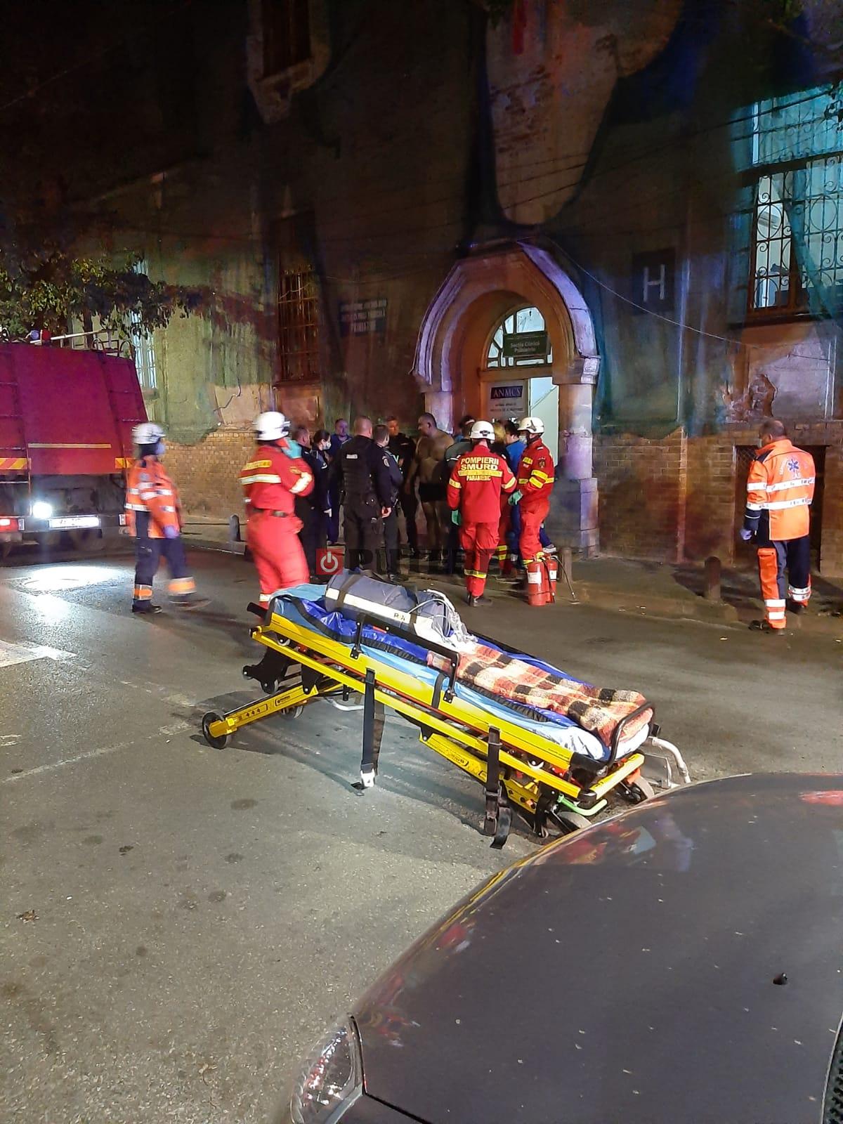 Incendiu la Spitalul de Psihiatrie Arad, șase persoane intoxicate cu fum