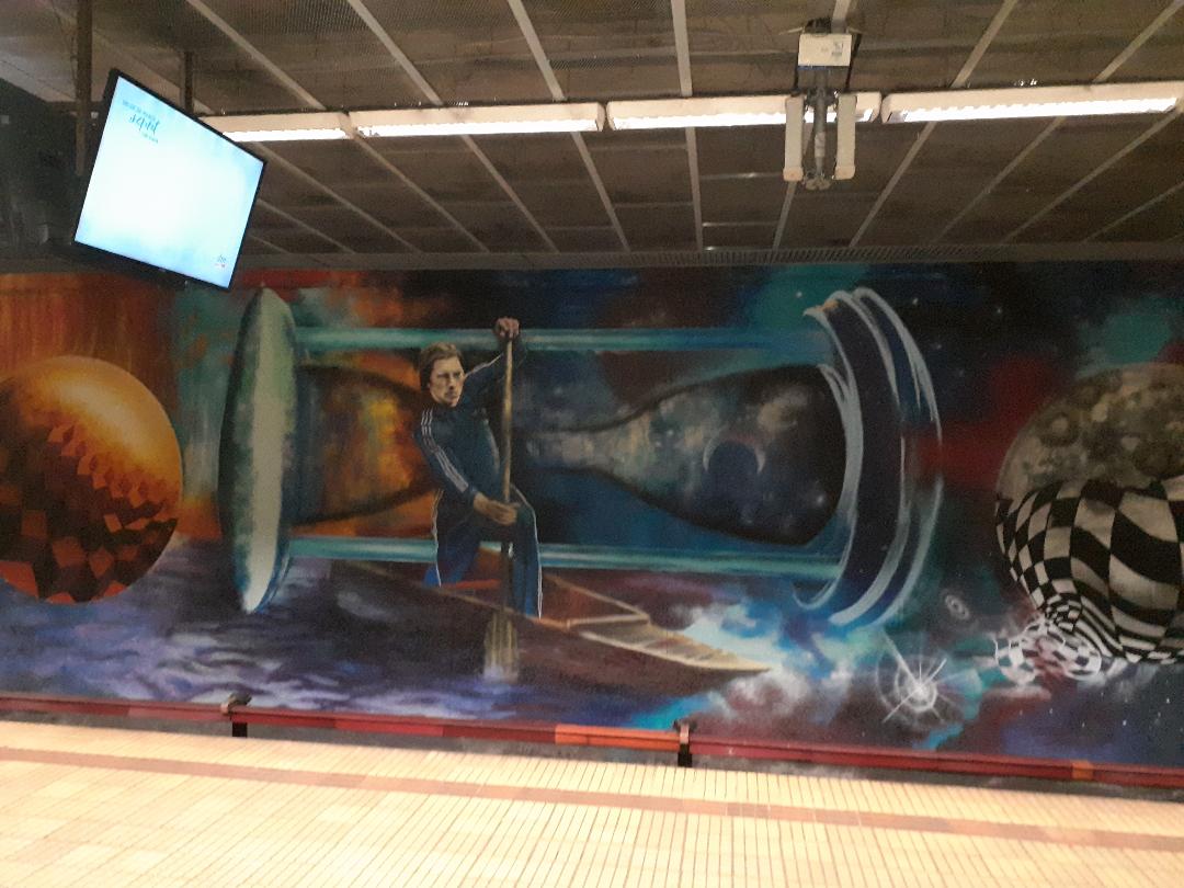 Stația de metrou Ștefan cel Mare din București strălucește cu lumina eternă a lui Ivan Patzaichin