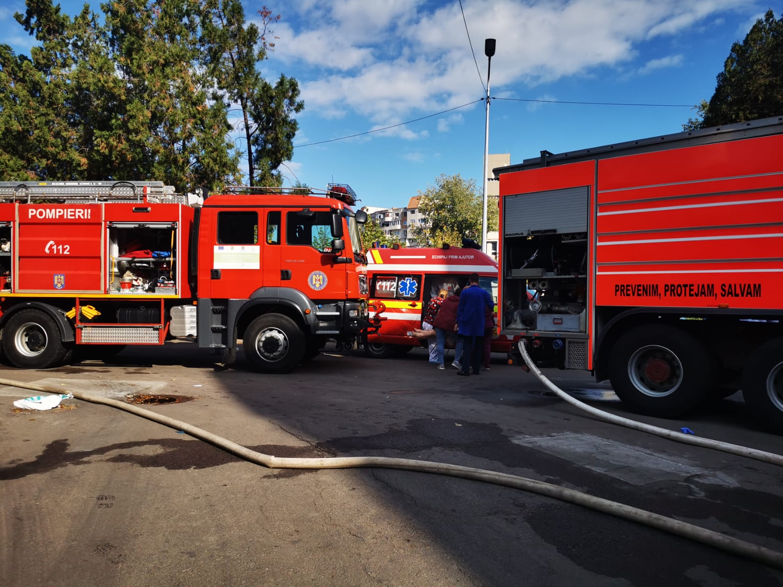 Incendiu la o policlinică din localitatea argeşeană Costeşti