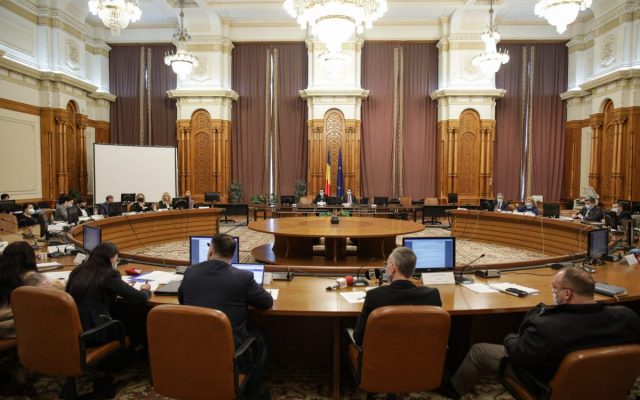 UPDATE Miniștrii Cabinetului Ciucă intră în comisiile de specialitate. Calendarul audierilor și avizele primite
