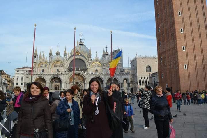 Exclusiv. Argentina Diaconu, primul ghid român la Veneția: „Mă simt foarte aproape de românii mei dragi”