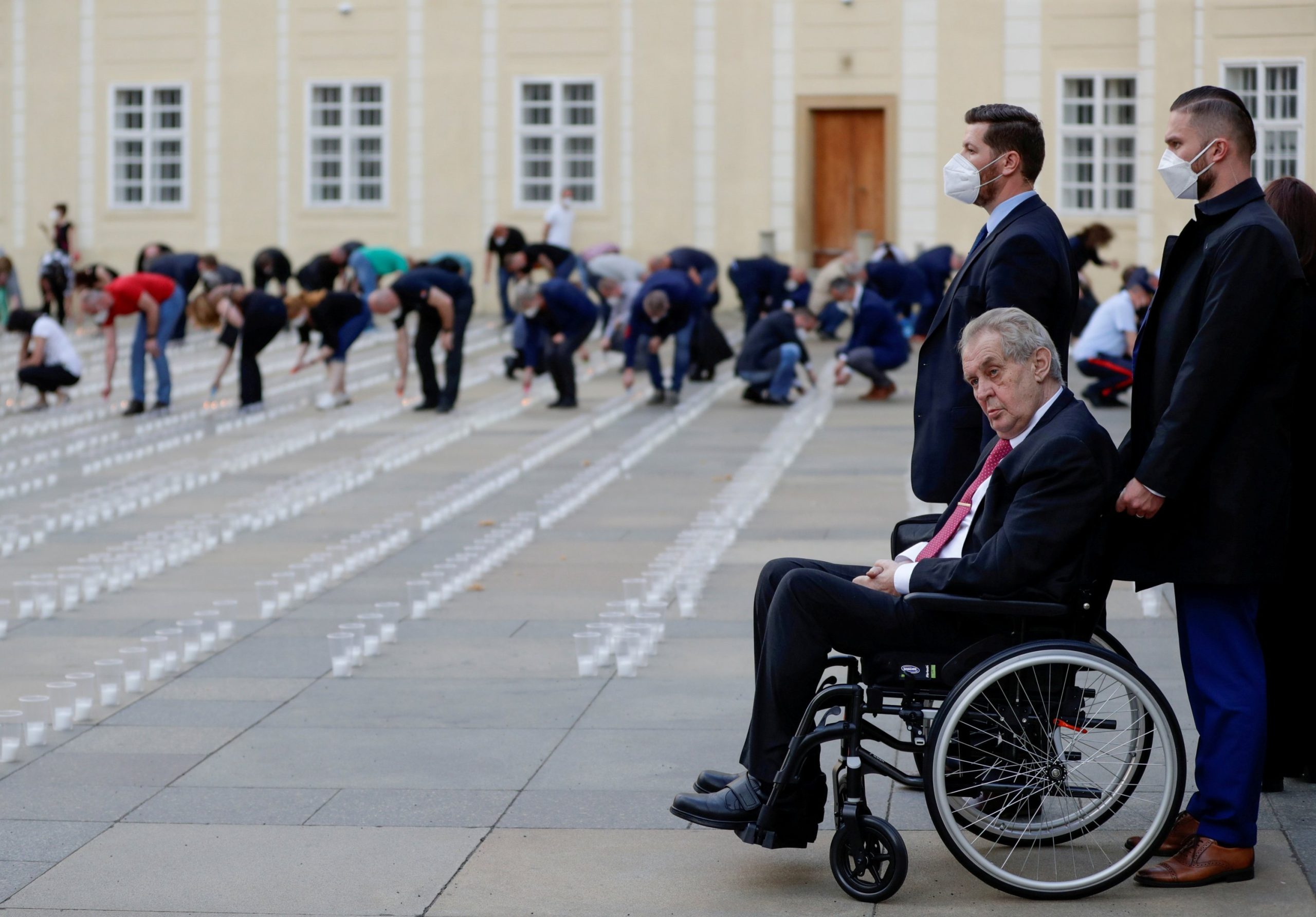 Președintele Cehiei a ieșit de la Terapie Intensivă. Senatorii se pregăteau să-l declare inapt