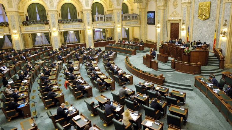 ”Undă verde” la Senat pentru legea care oferă terenurile Romexpo gratuit Camerei de Comerț / Cioloș: ”Primul tun dat de alianța PSD-PNL”