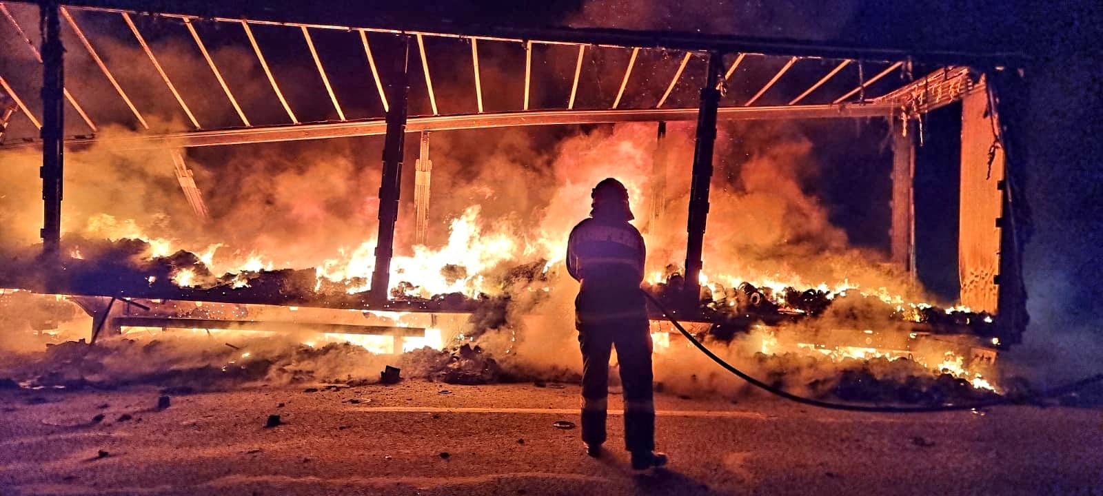 Primarul Primăriei Beleţi-Negreşti care a fost incendiată intenționat e de negăsit
