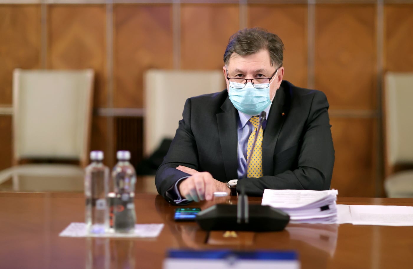 Ministrul Alexandru Rafila: Administrarea vaccinul anti Covid la intervale tot mai scurte poate duce la o suprastimulare